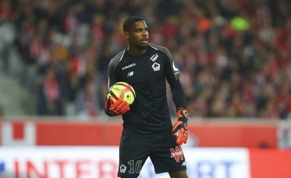 包含AC米兰战略失误，尴尬告负欲哭无泪的词条